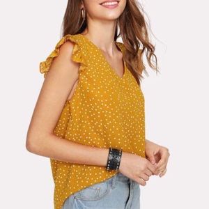 🆕Mustard Polka Dot Flounce Blouse!🆕